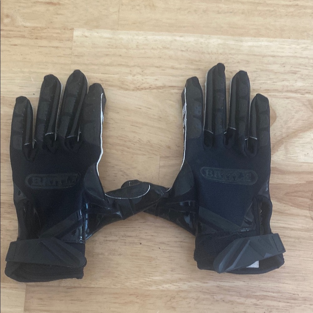 Black football gloves